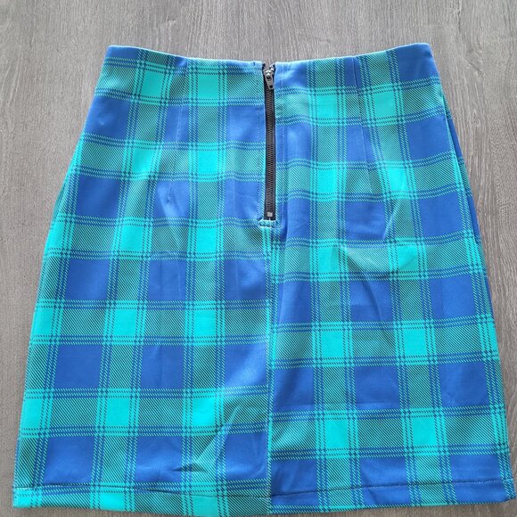 Carmin Teal Plaid Action Mini Skirt - Picture 2 of 4